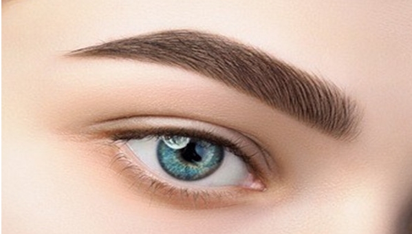 北京千慈醫(yī)療美容劉瀟院長(zhǎng)評(píng)價(jià)及隆鼻案例分享，驚艷現(xiàn)身！