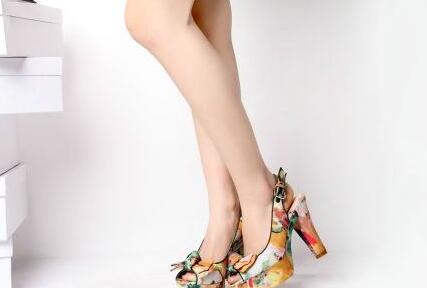 成都五家無(wú)爭(zhēng)議的眼部整形醫(yī)生，楊迪口碑贊不絕口，劉中國(guó)關(guān)注細(xì)節(jié)滿分！