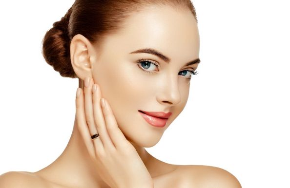 煙臺(tái)哪家醫(yī)院做鼻子好？選擇醫(yī)療水平領(lǐng)先的專業(yè)醫(yī)院，打造完美鼻形！