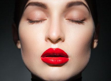 「濟(jì)南祛眼袋手術(shù)哪家醫(yī)院做得好？」