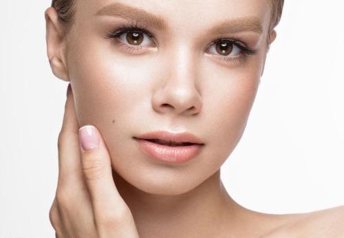 上海哪家醫(yī)院有李昕醫(yī)生？假體隆鼻價格對比略密，對比真實(shí)情況。