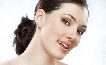 廣州三甲醫(yī)院割眼袋哪家好？專業(yè)醫(yī)師推薦頂級眼袋整形醫(yī)院