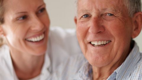 西京醫(yī)院易成剛縮胸手術(shù)是否安全可靠？醫(yī)生專業(yè)背景與技術(shù)水平如何？