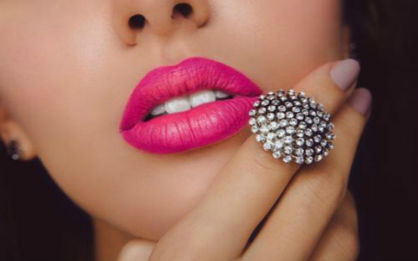 2023珠海外眼角修復(fù)排名榜前十位專家(王繼紅、竺湘云、彭蘭林實力強勁樣樣精)