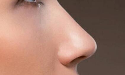 上海比較好的隆胸醫(yī)生排名及選擇攻略！