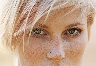 華東地區(qū)比較好的眼部整形推薦趙潤(rùn)蕾、張?chǎng)蔚葘＜已奂?xì)妙技對(duì)比與價(jià)格分享