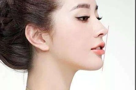 成都八大處面部吸脂手術(shù)的價(jià)格一般是多少？