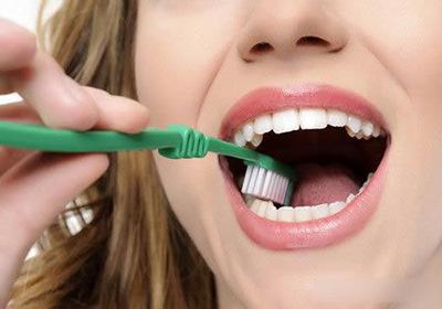 2023西安祛抬頭紋手術榜上前10名專家(劉峰、黃瑞、鄭京在值得一看的專家排行榜)