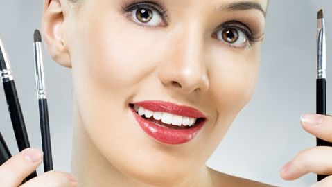 大連愛德麗格醫(yī)療美容整形醫(yī)院的坐診醫(yī)生介紹和擅長項目是怎樣的呢？