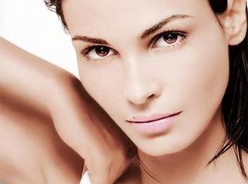 2023北京眼尾紋除皺針醫(yī)生前十位榜單(李矯陽、王友彬、王志堅私立醫(yī)美也有靠譜)