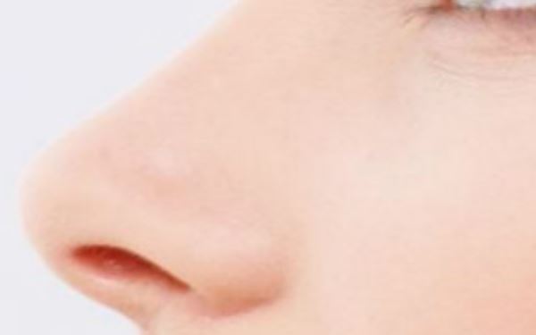 北京八大處唐勇整形醫(yī)院：自體脂肪豐胸逐夢人生！