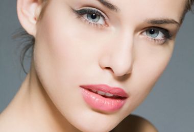 南京哪家醫(yī)院做去眼袋好？醫(yī)生經(jīng)驗豐富，效果顯著！