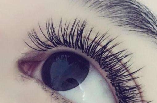 山城比較好的隆胸醫(yī)生推薦爆料！2023年度整形醫(yī)院擁有最優(yōu)質的胸部整形專家