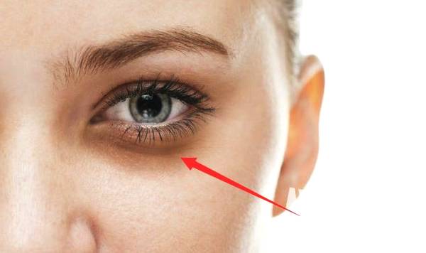 成都藝星周順波鼻部整形服務(wù)經(jīng)驗(yàn)分享！案例X手術(shù)詳情大揭秘，看完驚艷不已