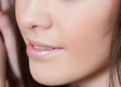 深圳眼袋手術(shù)哪家醫(yī)院好？推薦專業(yè)眼袋手術(shù)醫(yī)院