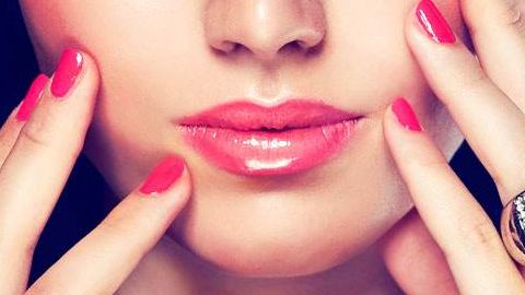 如何選擇合適的進(jìn)口硅膠假體墊下巴產(chǎn)品？