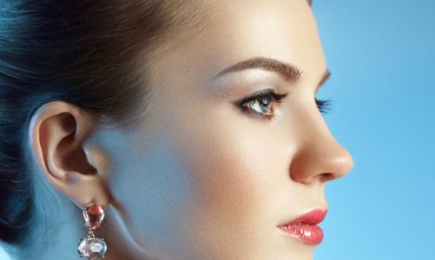 長沙做全臉填充哪家好？選擇專業(yè)美容醫(yī)院，告別困擾，擁抱自信！