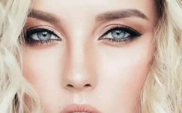 北醫(yī)三院李東率真百姓愛戴,專業(yè)整形術(shù)驚艷眾人！