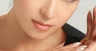 蘭州大學(xué)第二醫(yī)院整形外科醫(yī)生的坐診時(shí)間表、價(jià)格清單和劉凱雙眼皮手術(shù)案例分享