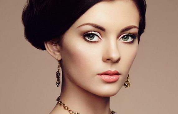 南京哪家醫(yī)院做無(wú)痕雙眼皮效果好