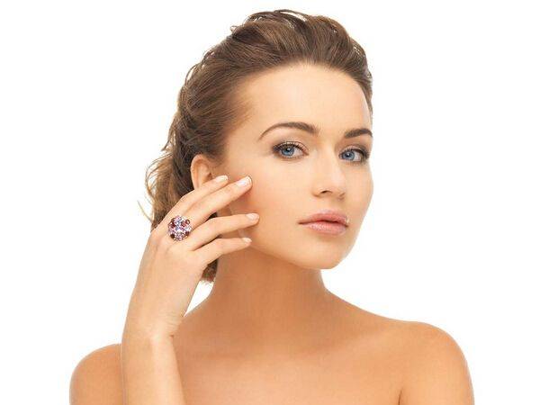 徐楠楠：一位備受好評的醫(yī)生及其雙眼皮案例盤點(diǎn)！