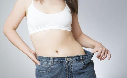 有效瘦腿方法分享：消除大腿后部多余脂肪！