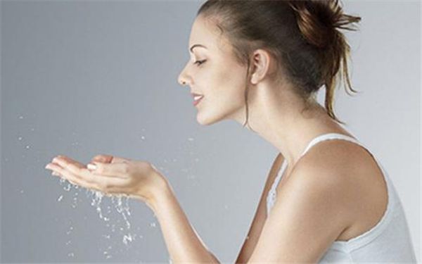 抽脂術(shù)后多久可以進(jìn)行澡洗護(hù)理