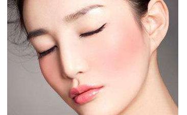 光子嫩膚與激光祛痘：哪個(gè)更適合？