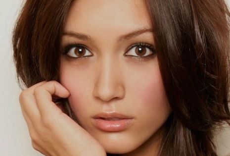 體脂肪隆胸手術(shù)真的無疤痕嗎？安全有效的提升胸部方法介紹！