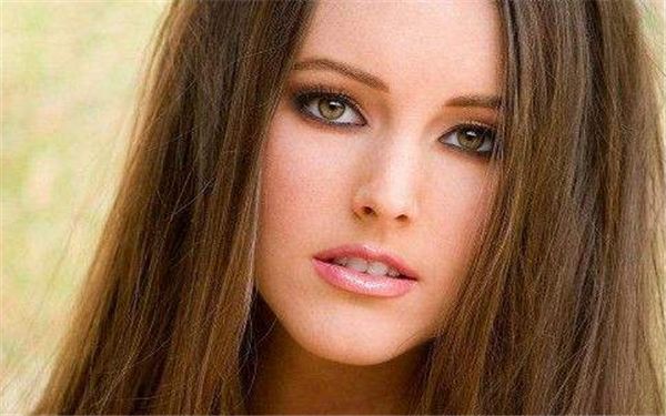 冰敷對三點雙眼皮術(shù)后的恢復(fù)有什么作用