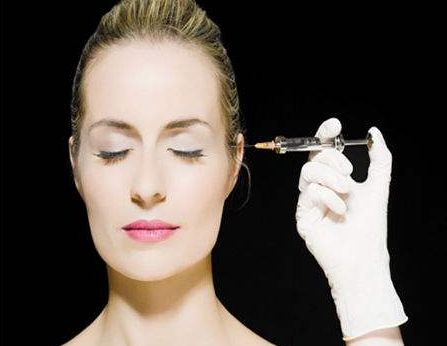 腹部吸脂的相關(guān)問(wèn)題：探討效果、方法與風(fēng)險(xiǎn)