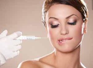 隆胸假體取出：術(shù)后的注意事項(xiàng)和如何緩解痛苦