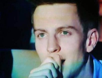 眼袋問題：出現(xiàn)后怎么辦？為了應對眼袋問題，你可以嘗試以下方法