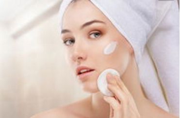 祛除眼部皺紋的方法及對比：小妙招 vs 醫(yī)美，一網(wǎng)打盡解決方案！