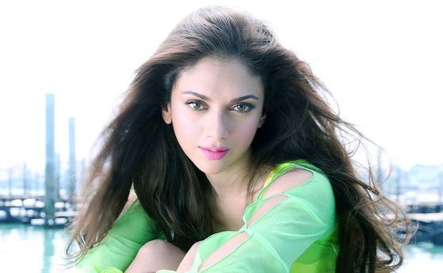 體脂移植隆胸手術(shù)：安全性、費(fèi)用、須知全解析