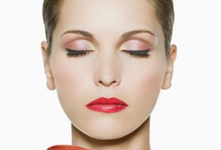 白天使有效對抗法令紋？功效、適用人群、使用注意事項(xiàng)盤點(diǎn)！