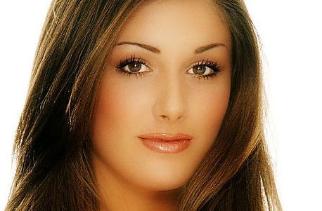 鼻毛修剪不當(dāng)，導(dǎo)致隆鼻手術(shù)失敗真相揭秘！