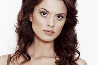 透明質(zhì)酸隆鼻的睡姿選擇