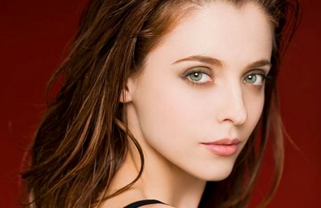 彩光嫩膚讓肌膚煥發(fā)光彩，提亮膚色有效！