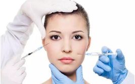 神奇去眼袋方法，用一個(gè)秘密武器就搞定