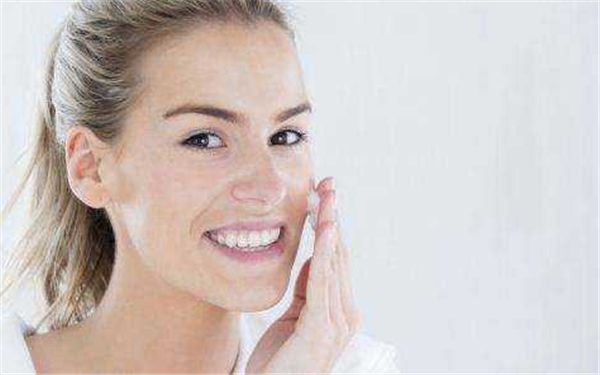 廣州牙齒修復(fù)的費用及影響因素揭秘，補牙一顆大致需要多少錢