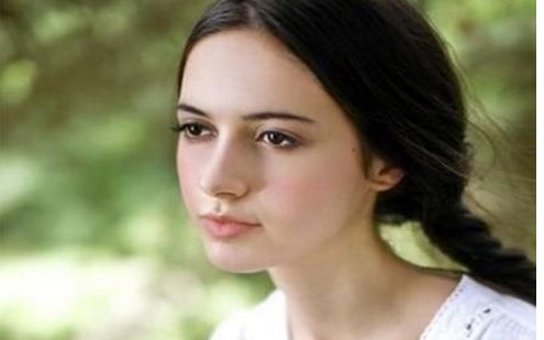 雙眼皮手術(shù)費(fèi)用公開！專業(yè)價(jià)格表供參考