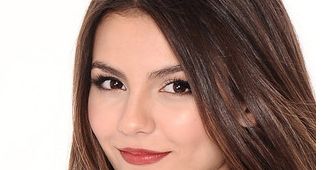 女性朋友們需了解，處女膜修復(fù)手術(shù)的適用條件與風(fēng)險(xiǎn)因素