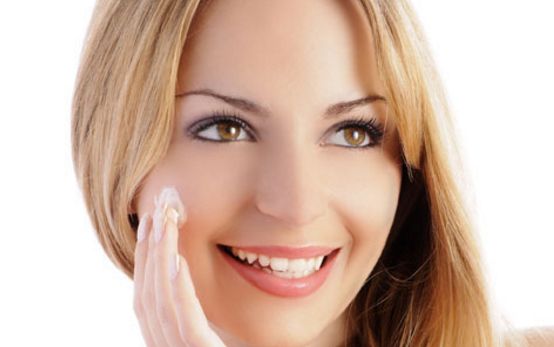 護膚小技巧，有效預(yù)防痘痘，你get了嗎？