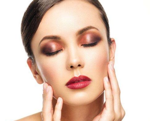 莫極限！術(shù)后側(cè)身合適？解密假體隆胸睡姿攻略！