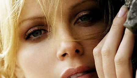 隆鼻修復(fù)手術(shù)前需要注意哪些事項