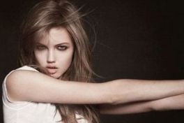 如何預(yù)約王連召的在線問診服務(wù)及放號時間？