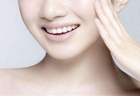 沈陽(yáng)私立醫(yī)美院校盤(pán)點(diǎn)：假體隆胸TOP6專家推薦！