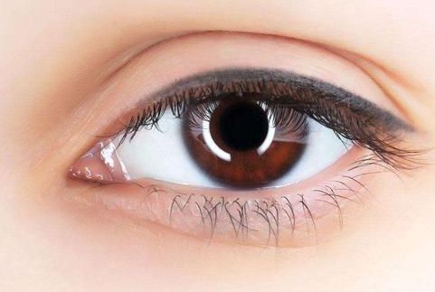 昆明藝星美容醫(yī)院專(zhuān)家詳解隆鼻手術(shù)前后效果對(duì)比圖，你絕對(duì)不容錯(cuò)過(guò)！