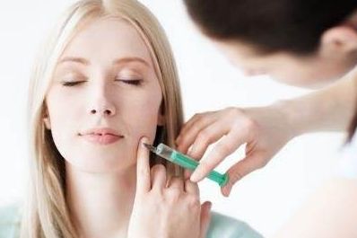 過(guò)敏體質(zhì)慎用奶酪紅酒減肥法：注意潛在風(fēng)險(xiǎn)